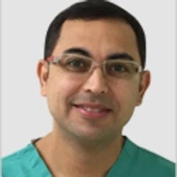 dr navaee dentist